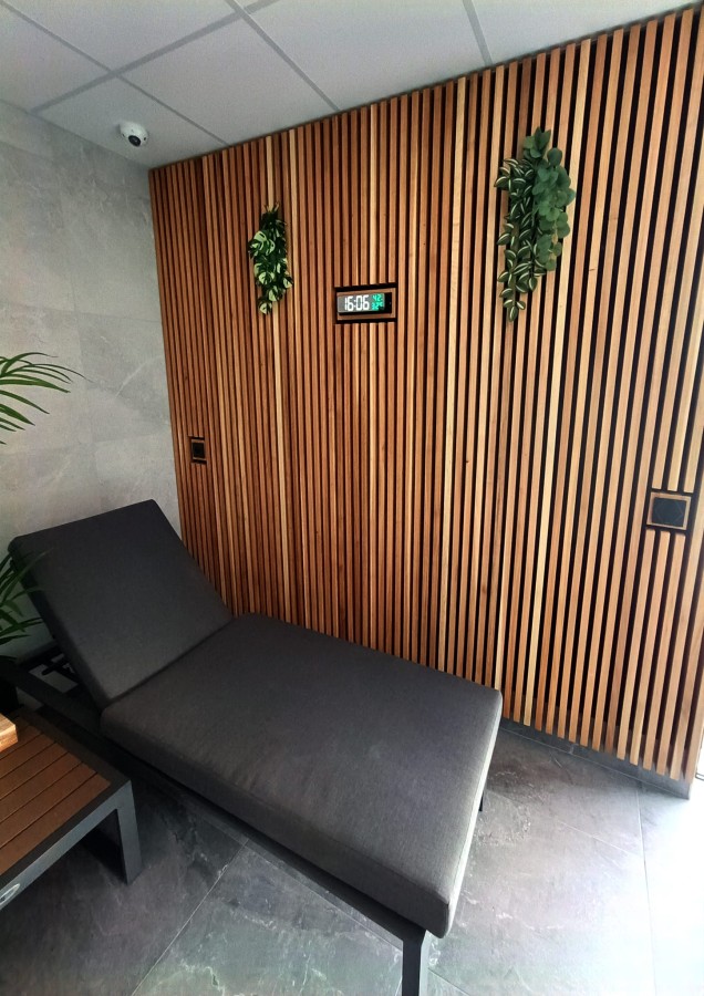 Dubové profily s povrchovou úpravou tvrdého voskového oleje Osmo