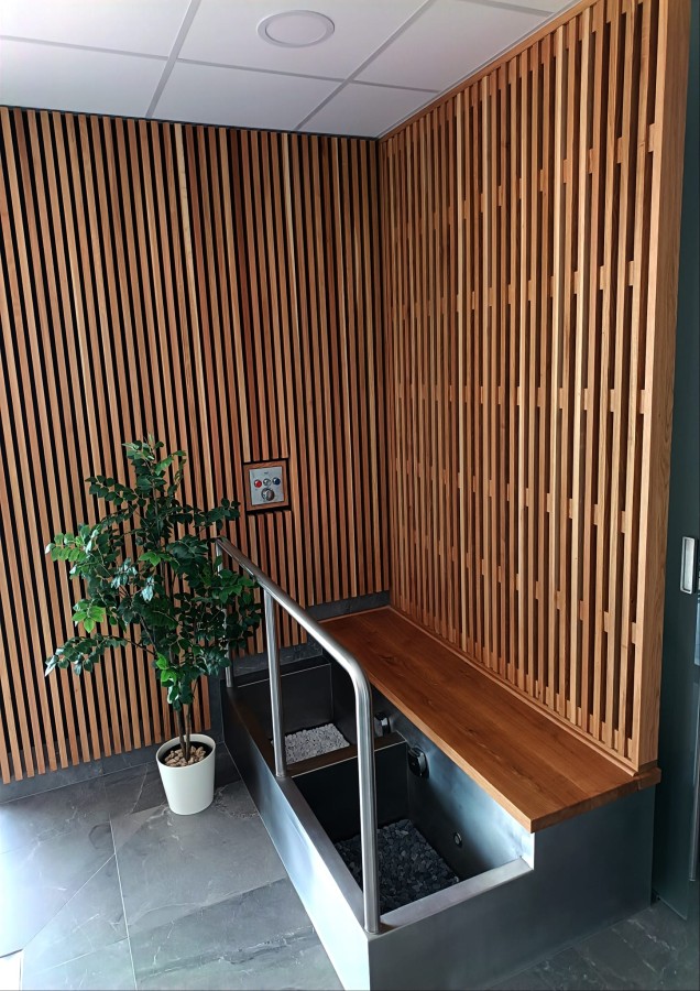 Dubové profily s povrchovou úpravou tvrdého voskového oleje Osmo